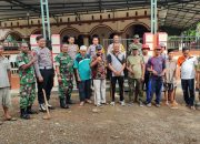 Menyambut Ramadan, Babinsa, Bhabinkamtibmas Dan Warga Pakem Bersihkan Masjid Baiturrahman