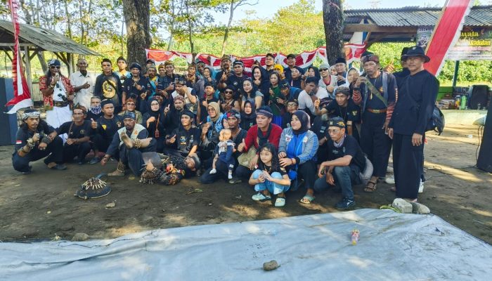 Sunda Ngabudanya Jaya Gelar Acara Seni Budaya Sunda di Pantai Ci Jeruk Indah