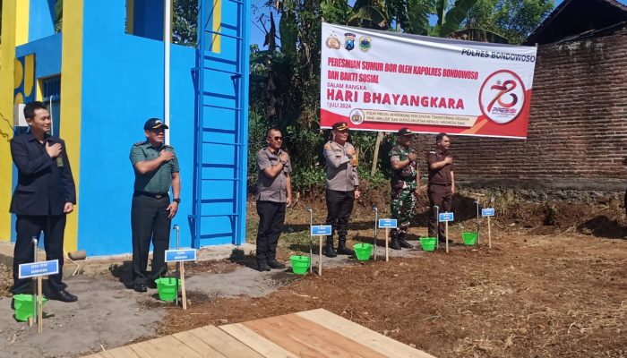 Kasdim 0822 Bondowoso Hadiri Peresmian Sumur Bor Dan Bansos HUT Ke-78 Bhayangkara