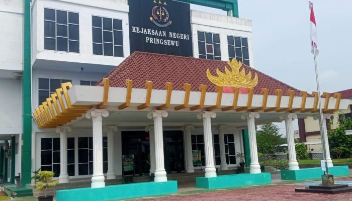 Kepala Pekon Negla Sari Resmi di Laporkan Ke Kejaksan Negri Kab. Peringsewu