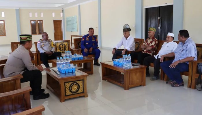 Mengawali Tugas, Kapolres Manggarai Barat Silahturahmi Dengan Pengurus FKUB Mabar