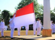 Pj Walikota Nurkholis Pimpin Upacara Pengibaran Bendera di Kota Probolinggo