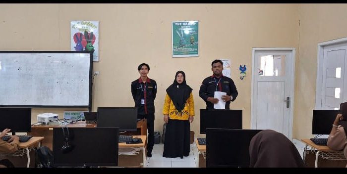 Sebanyak 384 Siswa SMKN 1 Gadingrejo Diberikan Kartu Ketenagakerjaan Dari BPJS