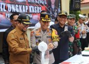 Polres Bondowoso Gelar Apel Pasukan Operasi Ketupat Semeru 2025 dan Pemusnahan Barang Bukti