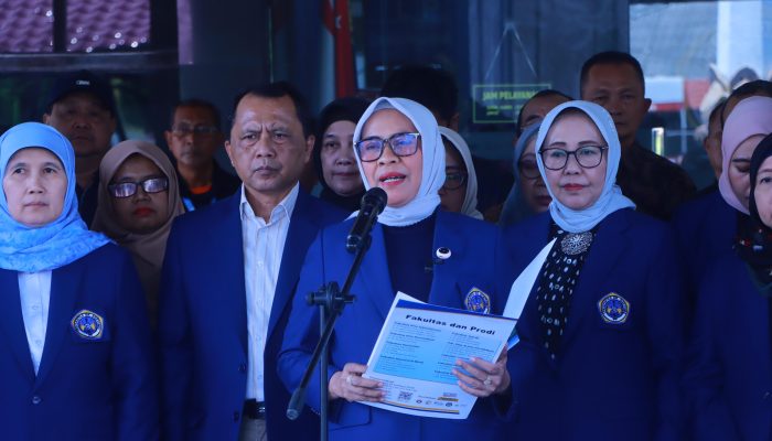 Unitomo Tegaskan Komitmen: Mahasiswa Garda Depan Demokrasi dan Persatuan Bangsa