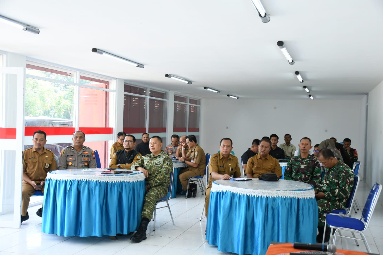Sinergi TNI dan Pemda, Dandim 0822 Ikuti Vicon KDKMP Bersama Wakil Panglima TNI