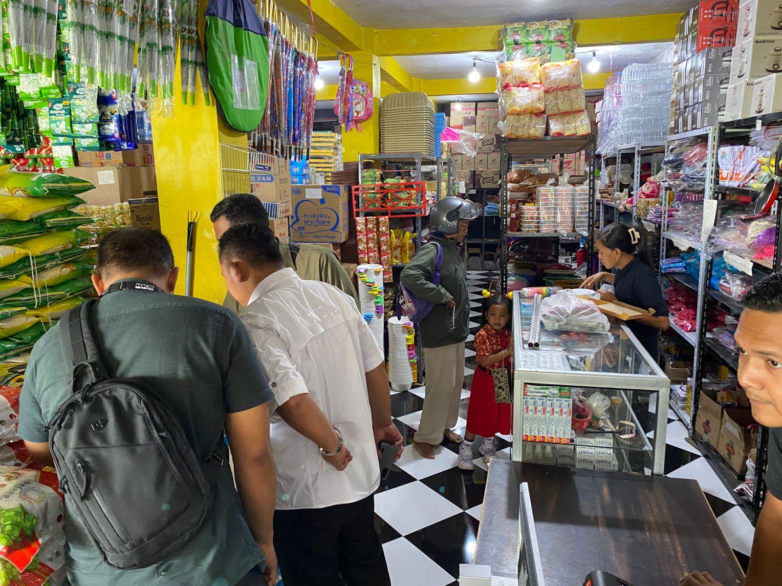 Stabilitas Pangan Dijaga, Satreskrim Bondowoso Awasi Peredaran Bapokting