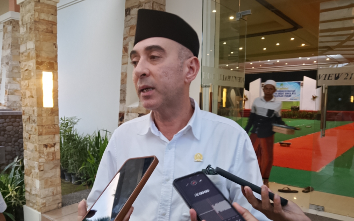 Nasim Khan Gandeng Bank Mandiri Edukasi Produk Perbankan di Bondowoso, Dorong UMKM Naik Kelas di Bulan Ramadhan